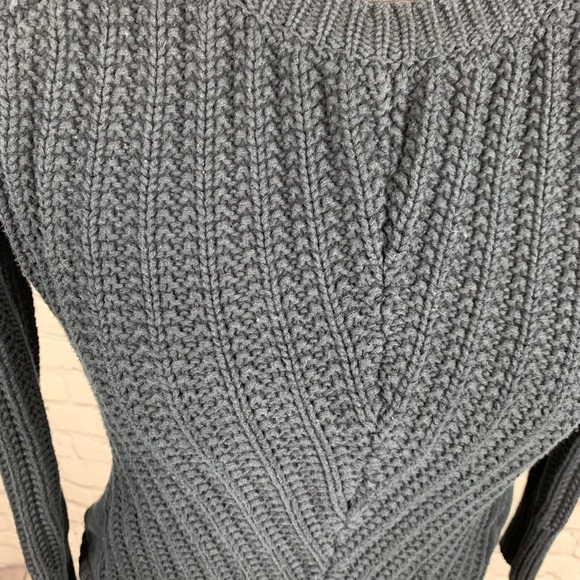 Ruby moon cable knit sweater - Picture 2 of 5